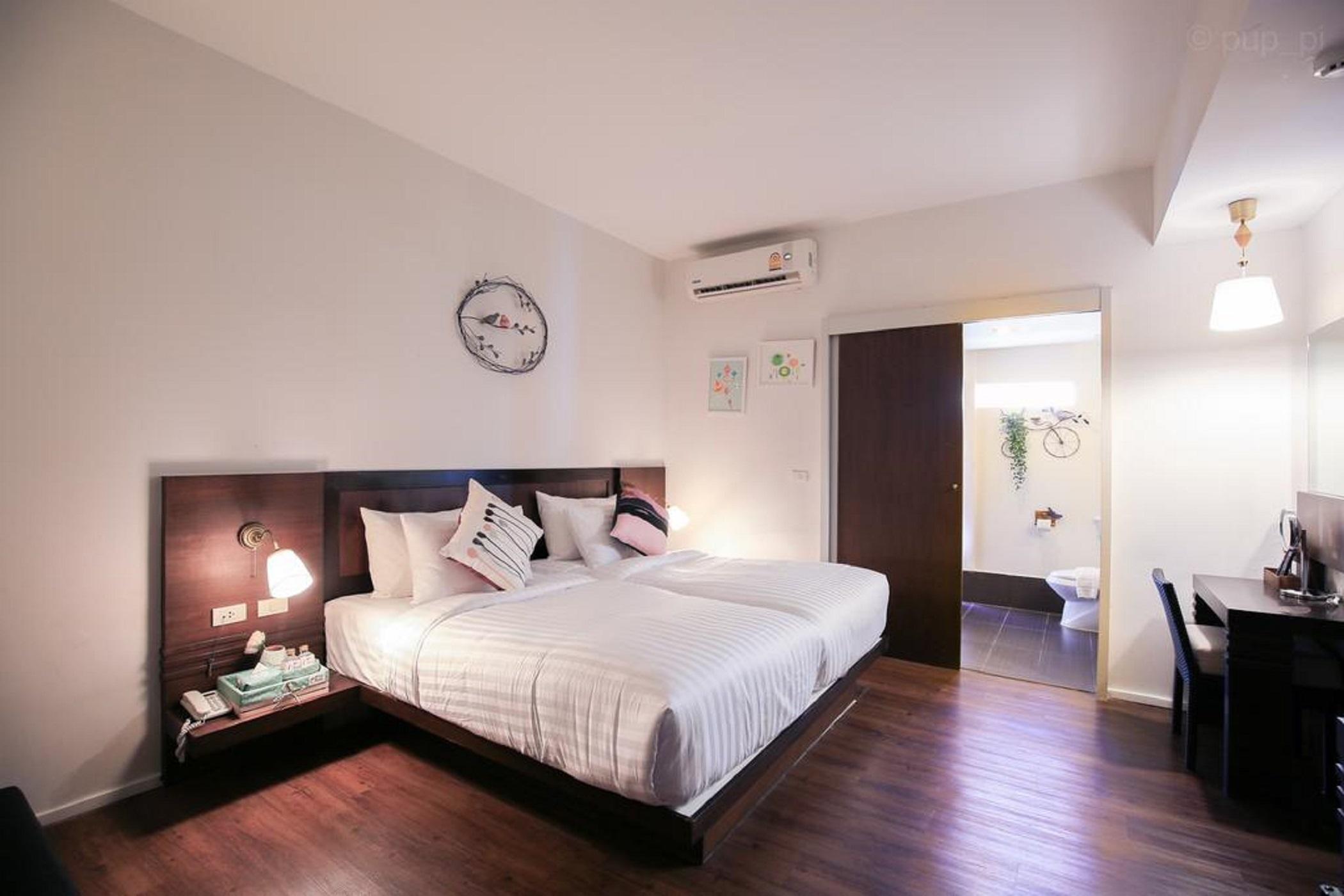 Baan Oliver Srinakarin Bangkok Extérieur photo