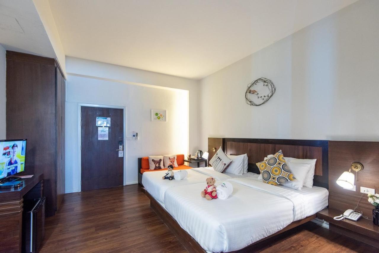 Baan Oliver Srinakarin Bangkok Extérieur photo